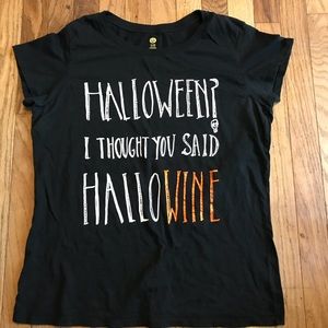 HALLOWEEN or Hallo WINE Ladies T Shirt Size XL